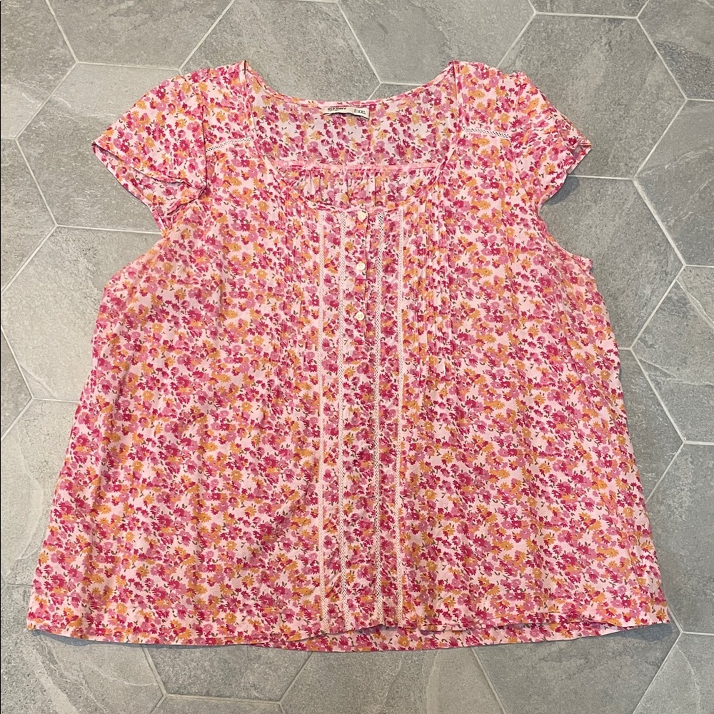 Old Navy Pink & White Floral Short Sleeve Blouse – Size XXL